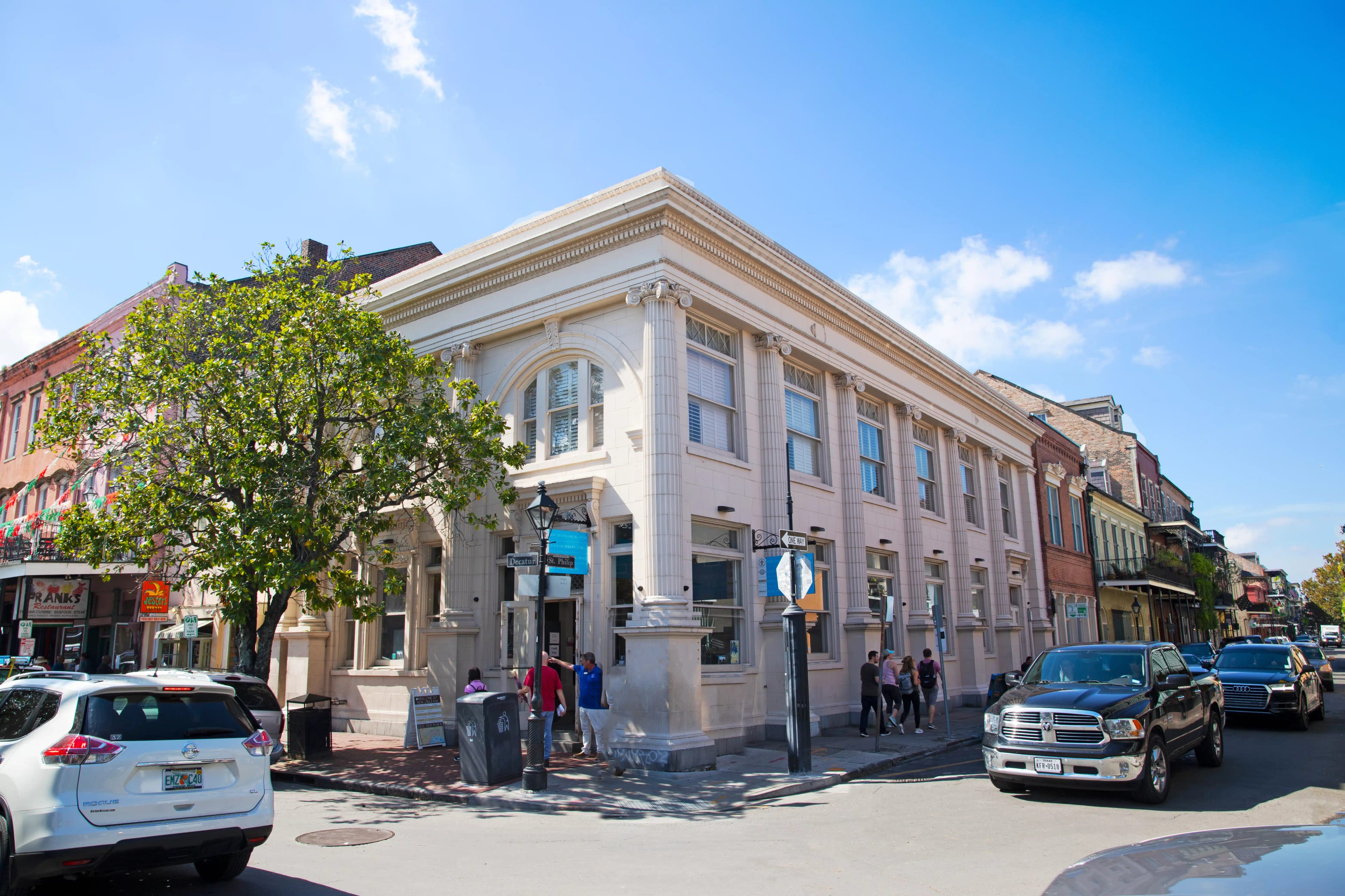 new orleans legendary walking tours decatur office